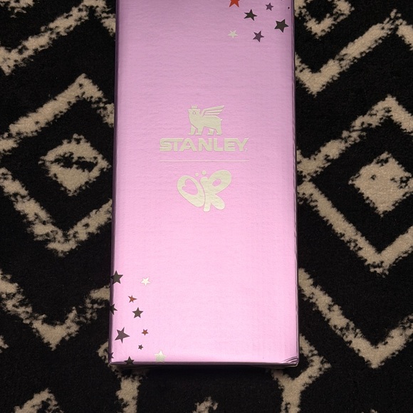 NIB Stanley x Olivia Rodrigo Quencher H2.0 FlowState™ Tumbler 40 OZ - Picture 6 of 7